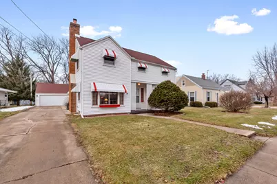 301  North Ave, Hartland, WI 53029 - Photo 1