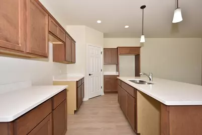 615  Hunter Oaks Blvd #B, Watertown, WI 53094 - Photo 16