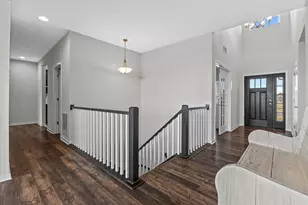 10830 N Tartan Ct, Mequon, WI 53097 - Photo 10