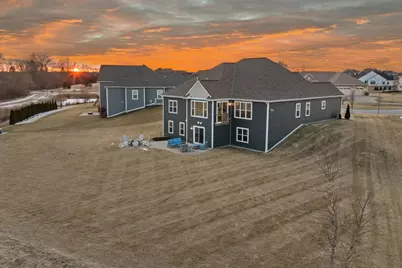 10830 N Tartan Ct, Mequon, WI 53097 - Photo 44
