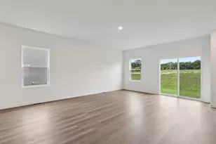 7052 Fair Oaks Rd, Racine, WI 53403 - Photo 12