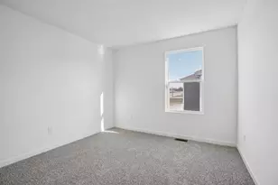 7038 Oakmont Rd, Racine, WI 53403 - Photo 36