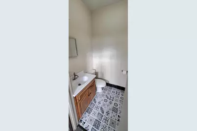 718  Main St, La Crosse, WI 54601 - Photo 4