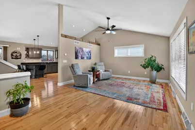 851  Shooting Star Cir, DeForest, WI 53532 - Photo 8