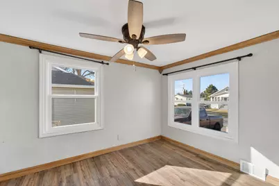 7621  40th Ave, Kenosha, WI 53142 - Photo 6