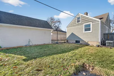 7621  40th Ave, Kenosha, WI 53142 - Photo 18