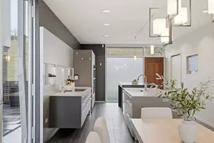 851 E Reservoir Ave, Milwaukee, WI 53212 - Photo 24