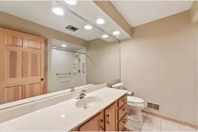 N81W13139  Country Terrace Ln, Menomonee Falls, WI 53051 - Photo 28