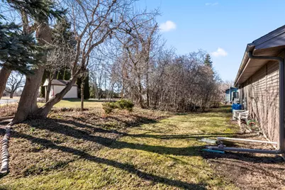 N81W13139  Country Terrace Ln, Menomonee Falls, WI 53051 - Photo 38