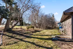 N81W13139 Country Terrace Ln, Menomonee Falls, WI 53051 - Photo 38