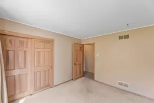 N81W13139 Country Terrace Ln, Menomonee Falls, WI 53051 - Photo 24