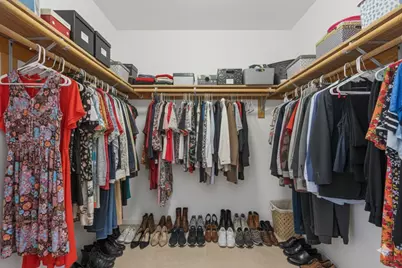 2422  Fox River Pkwy #I, Waukesha, WI 53189 - Photo 16