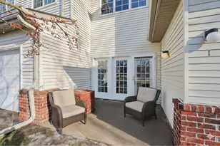 2422 Fox River Pkwy, Waukesha, WI 53189 - Photo 2