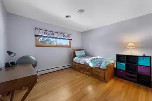 7128 W Kinnickinnic River Pkwy, West Allis, WI 53219 - Photo 14