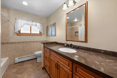 7128 W Kinnickinnic River Park, West Allis, WI 53219 - Photo 22