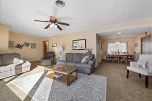 7128 W Kinnickinnic River Pkwy, West Allis, WI 53219 - Photo 4