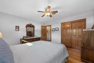 7128 W Kinnickinnic River Pkwy, West Allis, WI 53219 - Photo 18