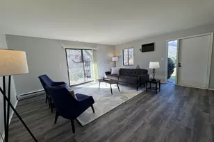 309 Cheviot Chase, Waukesha, WI 53186 - Photo 6