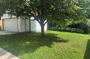 113 Coolidge Ave, Waukesha, WI 53186 - Photo 4