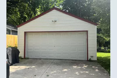 113  Coolidge Ave, Waukesha, WI 53186 - Photo 2