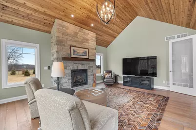 3750 W Pine View Ct, Mequon, WI 53097 - Photo 26