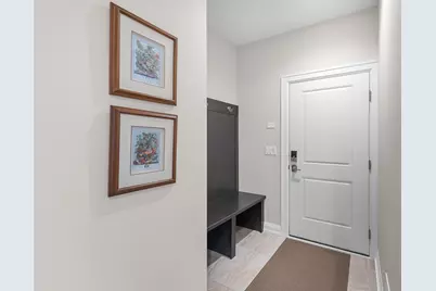 3750 W Pine View Ct, Mequon, WI 53097 - Photo 18