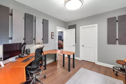 3750 W Pine View Ct, Mequon, WI 53097 - Photo 46