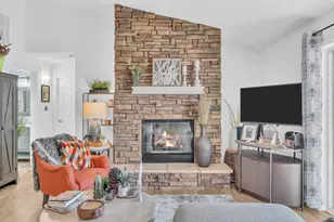 9342 W Loomis Rd, Franklin, WI 53132 - Photo 14