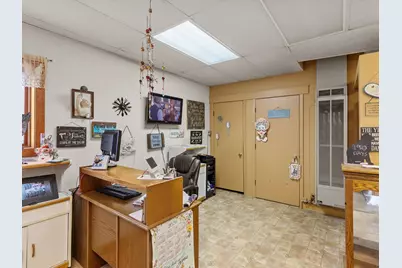 1722  14th St, Two Rivers, WI 54241 - Photo 8