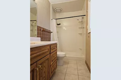 7710 N Edgeworth Dr, Milwaukee, WI 53223 - Photo 22