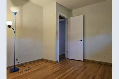 7710 N Edgeworth Dr, Milwaukee, WI 53223 - Photo 26