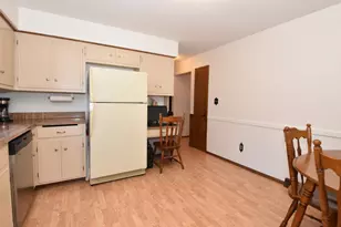 2324 S Brookland Rd, New Berlin, WI 53151 - Photo 14