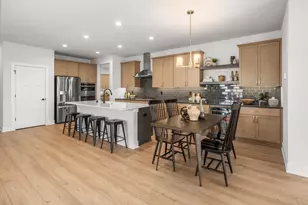 N28W25285 Madeline Blvd, Pewaukee, WI 53072 - Photo 10