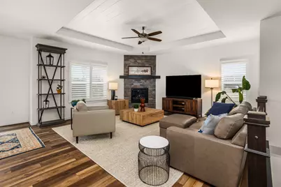 N58W17929  Timms Prairie Walk, Menomonee Falls, WI 53051 - Photo 16