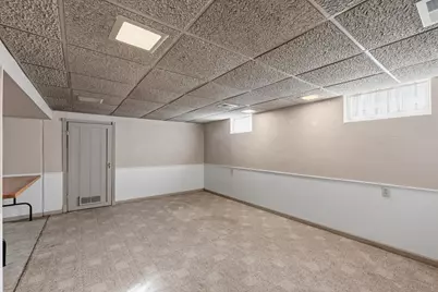 1617 S 95th St, West Allis, WI 53214 - Photo 16