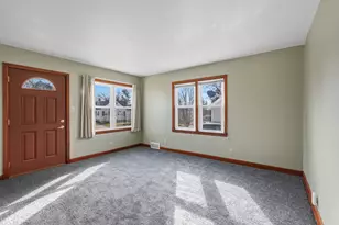 1617 S 95th St, West Allis, WI 53214 - Photo 4