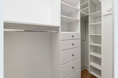 1031 E Circle Dr, Whitefish Bay, WI 53217 - Photo 48