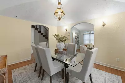 1031 E Circle Dr, Whitefish Bay, WI 53217 - Photo 12