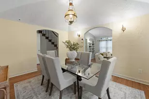 1031 E Circle Dr, Whitefish Bay, WI 53217 - Photo 12