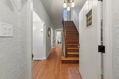 1031 E Circle Dr, Whitefish Bay, WI 53217 - Photo 4