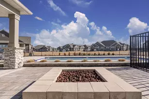 N28W25285 Parkway Ridge Circle, Pewaukee, WI 53072 - Photo 34