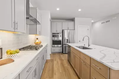 N28W25285  Parkway Ridge Cir #C, Pewaukee, WI 53072 - Photo 6