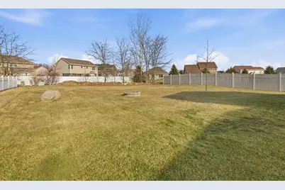 114  Rushmore Ln, Hartford, WI 53027 - Photo 28