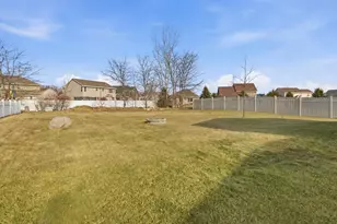 114 Rushmore Ln, Hartford, WI 53027 - Photo 28