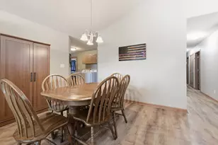 114 Rushmore Ln, Hartford, WI 53027 - Photo 8