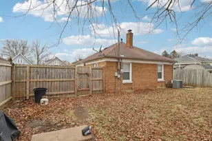 245 Island Ave, Racine, WI 53405 - Photo 38