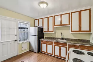 245 Island Ave, Racine, WI 53405 - Photo 12