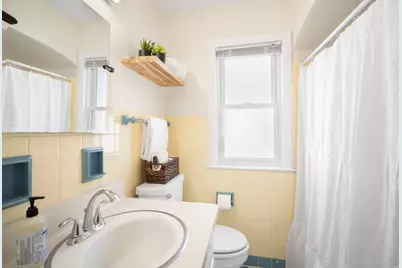 2912 S 45th St, Milwaukee, WI 53219 - Photo 12