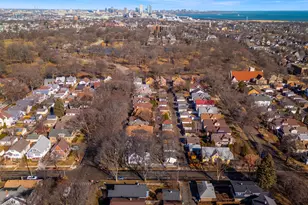 3202 S Pine Ave, Milwaukee, WI 53207 - Photo 30