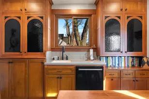 3202 S Pine Ave, Milwaukee, WI 53207 - Photo 10